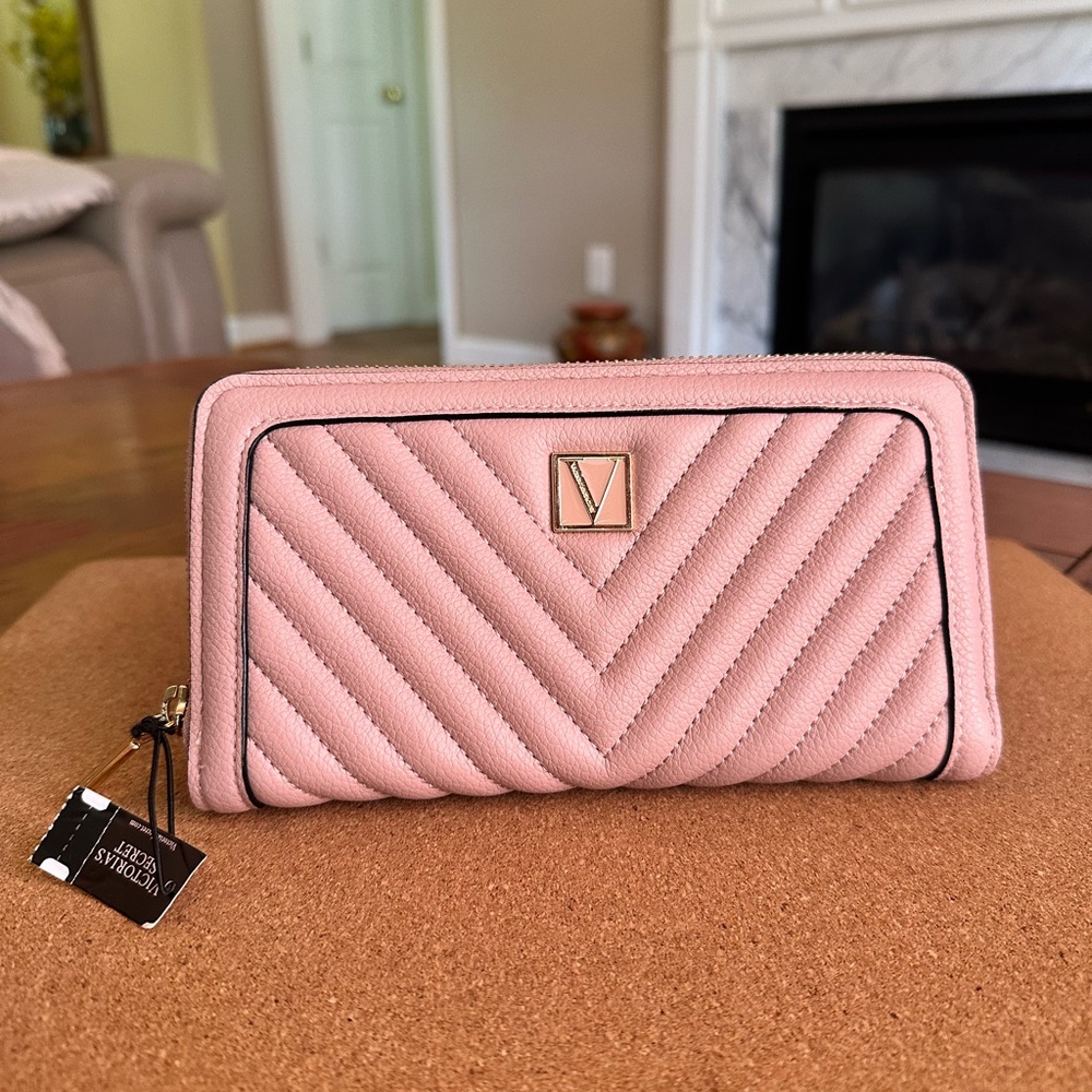 Victoria’s Secret Large Full Zip Wallet, Blush Pink, NWT
